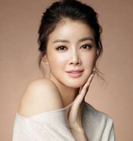 Lee Si-young Birthday, Real Name, Age, Weight, Height, Family, Facts